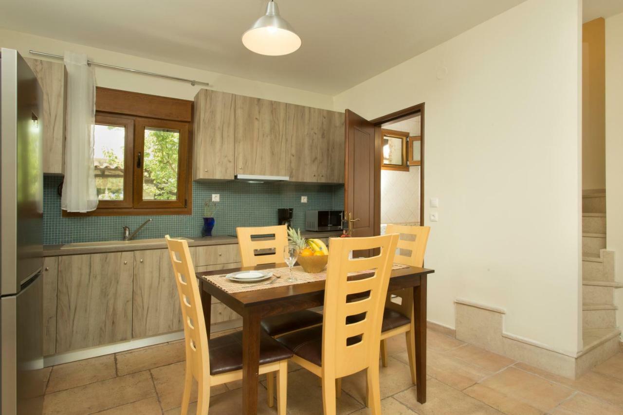 Izabella Sea Side Villa Siviri Ngoại thất bức ảnh